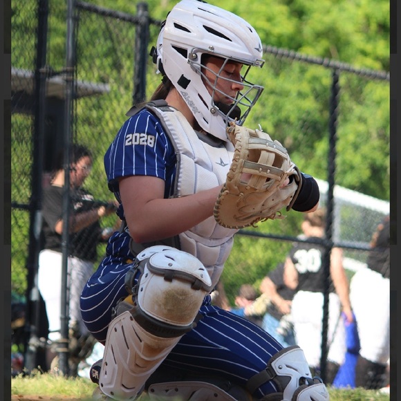 Meet your Posher, Jennifer - Picture 2 of 2